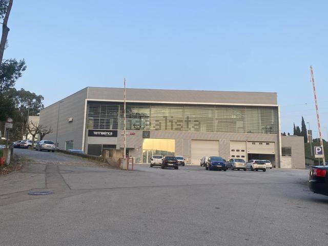 Armazém venda em Bougado (São Martinho e Santiago), Trofa