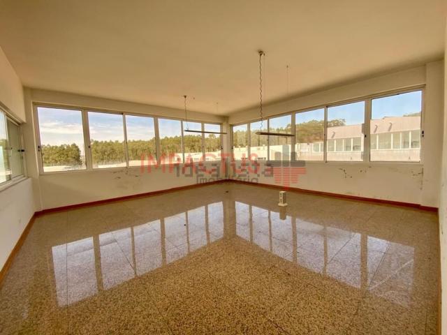 Armazém alugar em Trofa, Porto