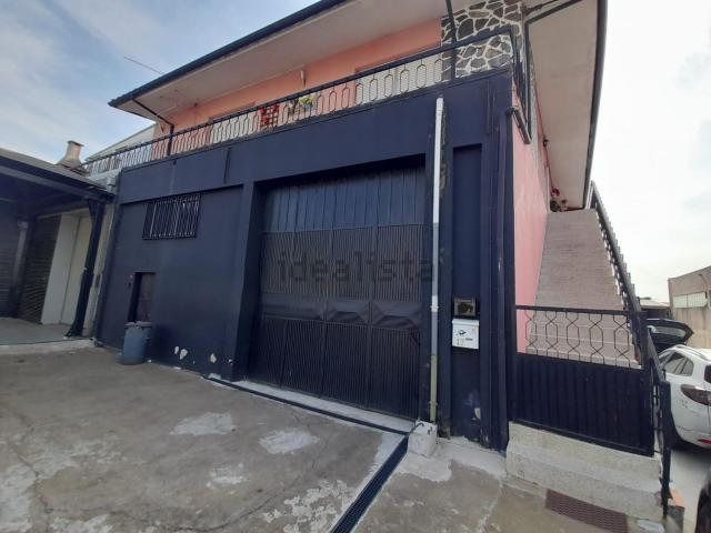 Armazém venda em Bougado (São Martinho e Santiago), Trofa