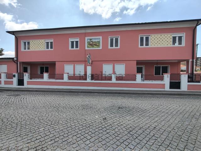 Loja alugar em Bougado (São Martinho e Santiago), Trofa