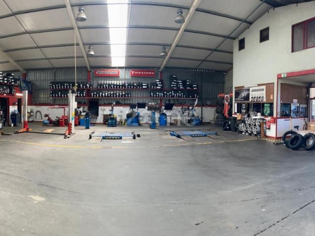 Armazém alugar em Oliveira Do Bairro, Aveiro