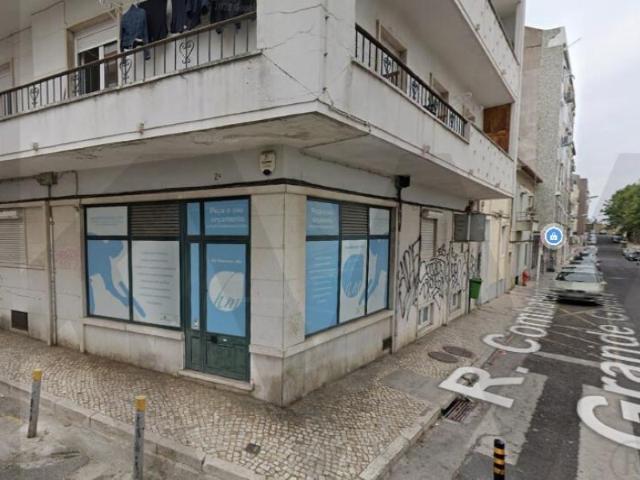 Loja alugar em Santiago Dos Velhos, Lisboa