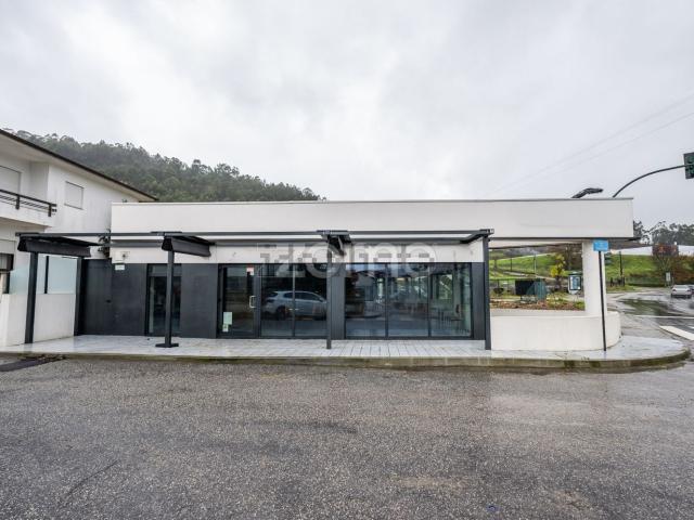Loja venda em Caldas de Vizela (São Miguel e São João), Vizela
