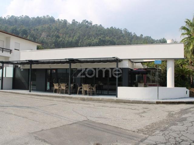 Loja venda em Caldas de Vizela (São Miguel e São João), Vizela