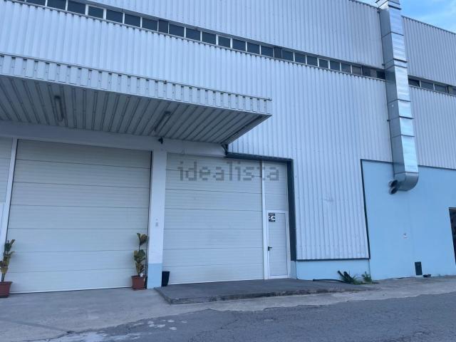 Armazém alugar em Caldas de Vizela (São Miguel e São João), Vizela