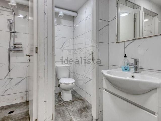 Armazém alugar em Porto