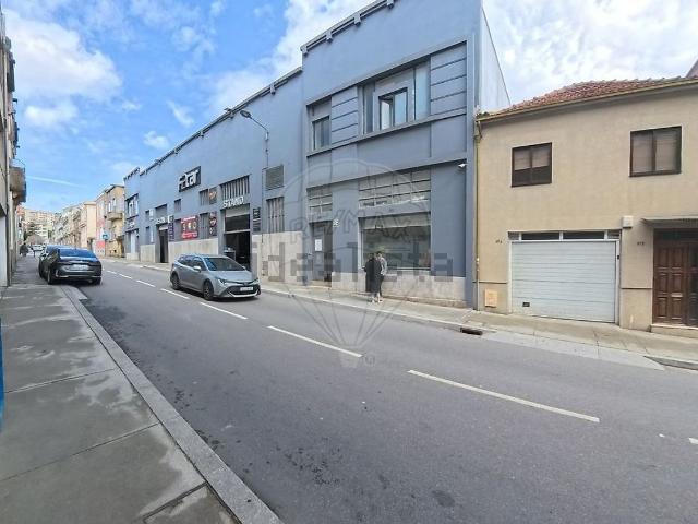 Armazém venda em Campanhã, Estação