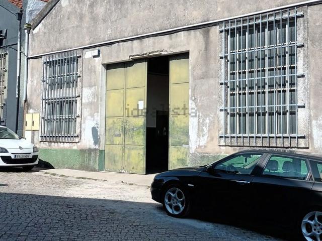 Armazém alugar em Estação, Porto