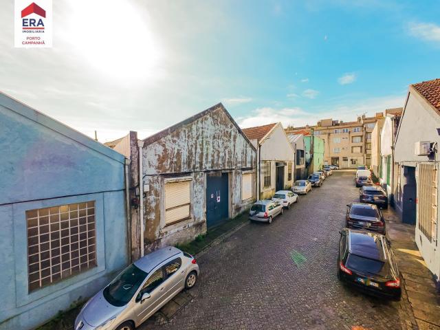 Armazém venda em Porto