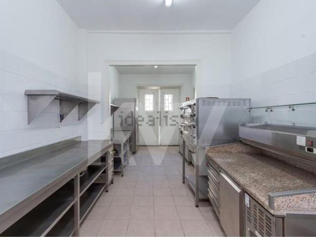 Loja venda em Santa Isabel, Lisboa