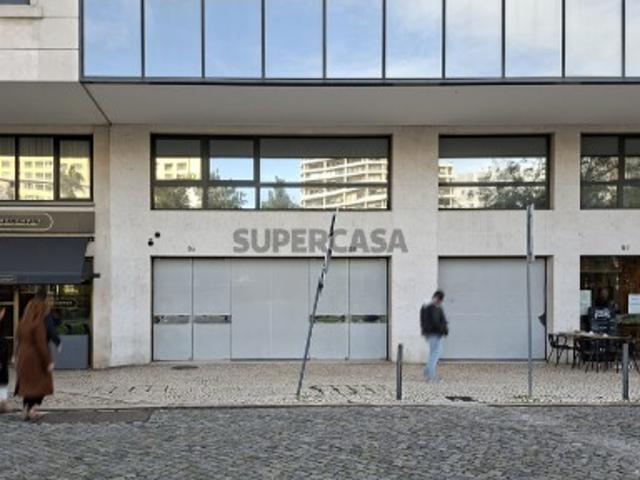 Armazém venda em Lisboa