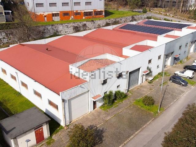 Armazém venda em Além da Veiga, Póvoa De Lanhoso