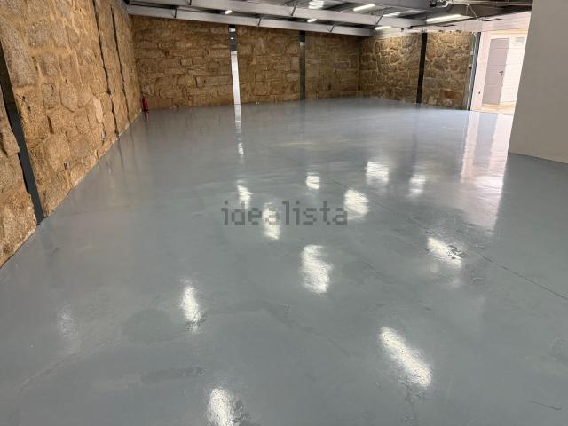 Armazém alugar em Vila Nova De Gaia, Porto