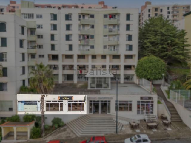 Ponto Comercial venda em Caniço, Figueirinhas