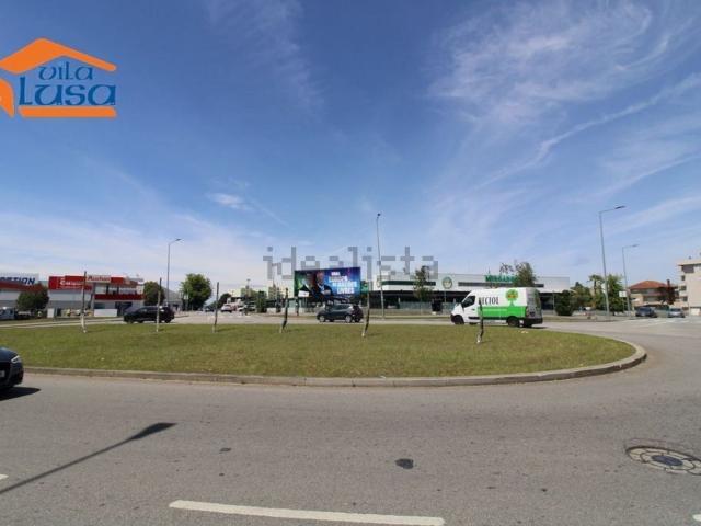 Armazém alugar em Alumiara, Vila Nova De Gaia