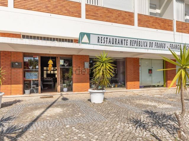 Loja venda em Almada, Setúbal