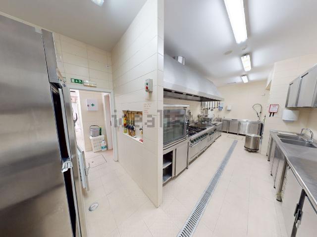 Loja venda em Alcaniça, Almada