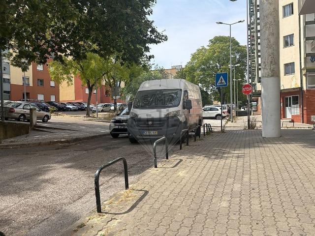 Loja alugar em Bairro Boa Esperança, Almada