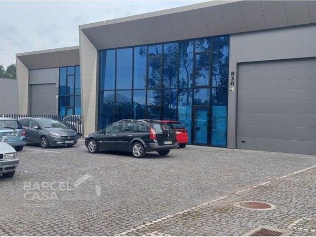 Armazém alugar em Arcozelo, Braga
