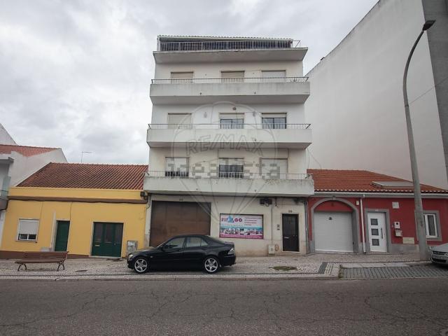 Armazém alugar em Cartaxo e Vale da Pinta, Cartaxo