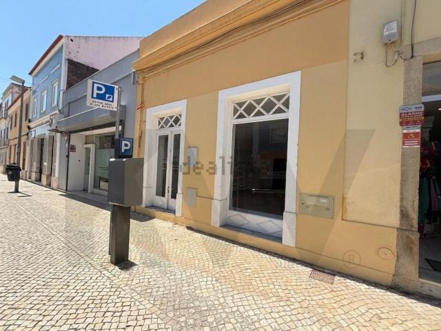 Loja alugar em Cartaxo e Vale da Pinta, Cartaxo