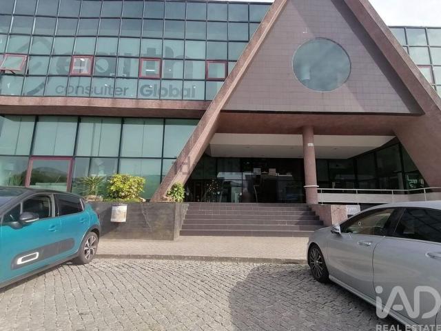 Loja alugar em Carvalhosa, Porto