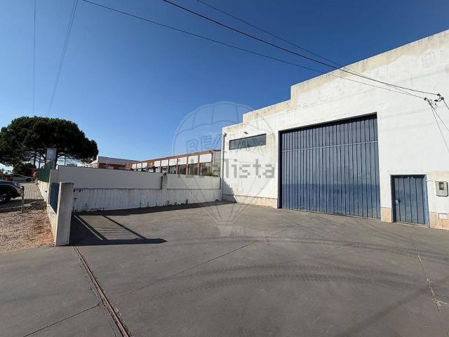 Armazém venda em Ourém, Santarém