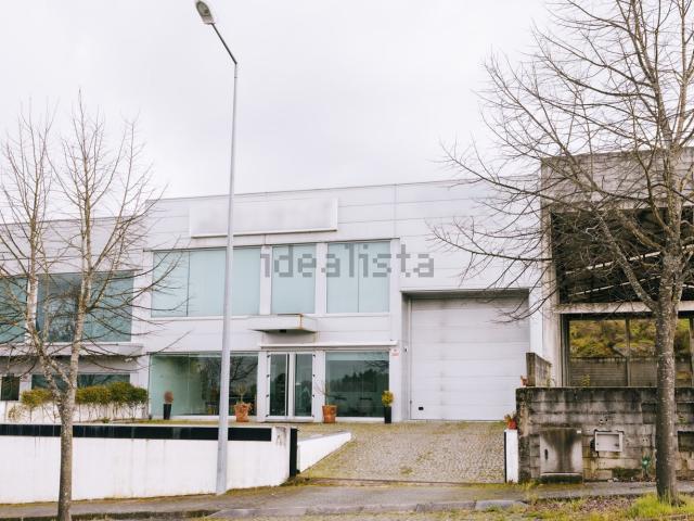 Armazém venda em Marecos, Porto