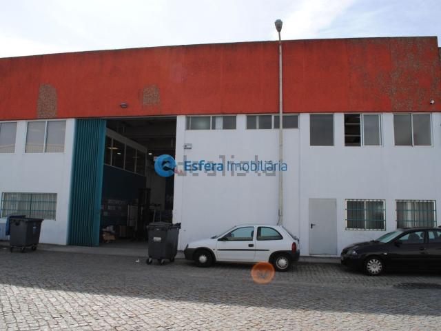 Armazém alugar em Guardeiras, Moreira