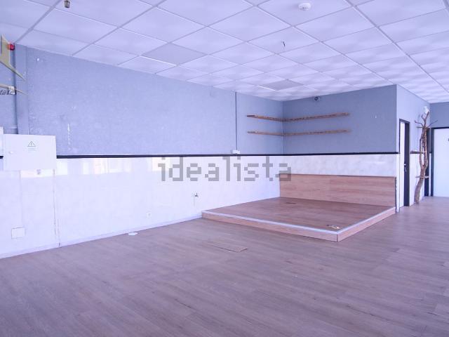 Ponto Comercial alugar em Maia, Paiço