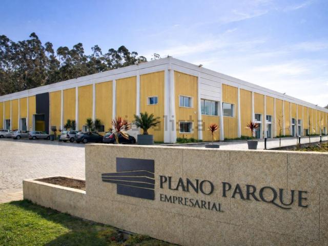 Armazém alugar em Maia, Barca