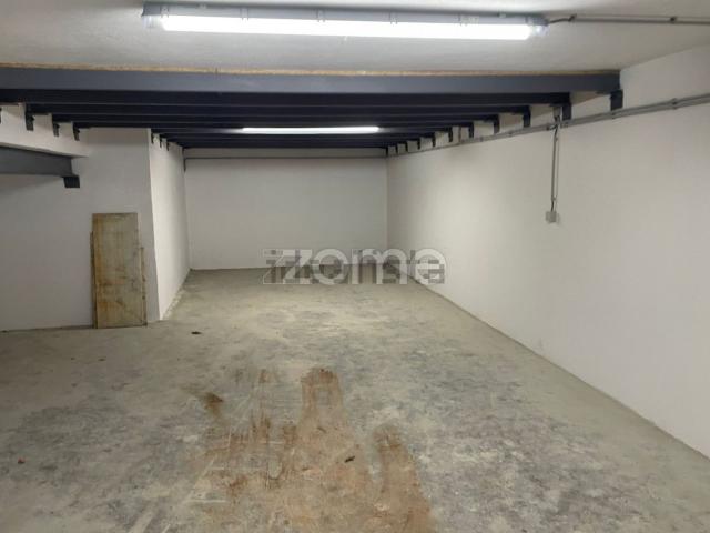 Armazém alugar em Porto, Cedofeita