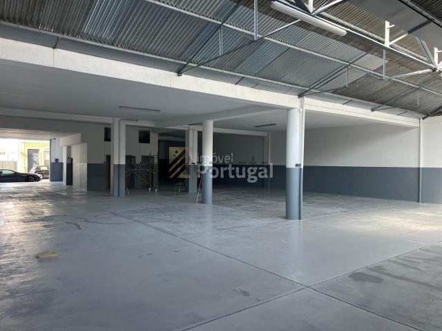 Armazém venda em Porto, Cedofeita