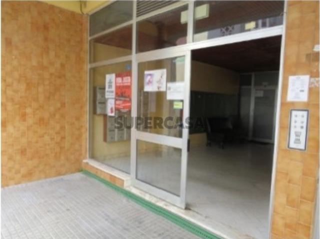 Armazém venda em Verderena, Setúbal