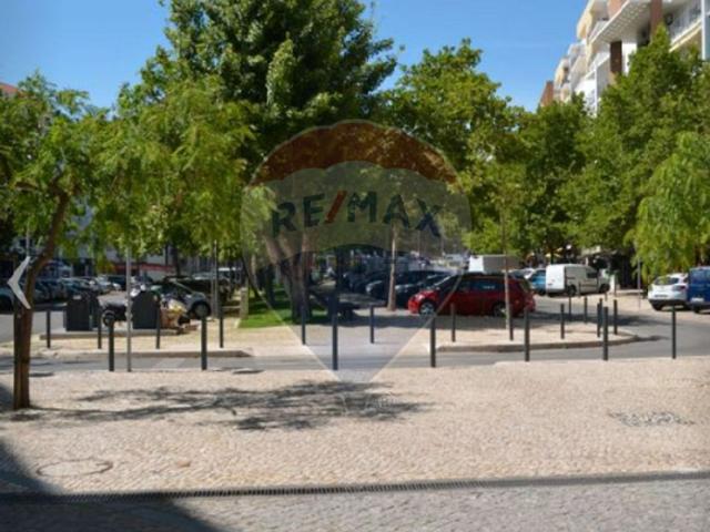 Loja venda em Albufeira e Olhos de Água, Albufeira