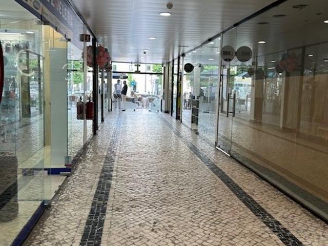Ponto Comercial alugar em Leiria, Bairro dos Anjos