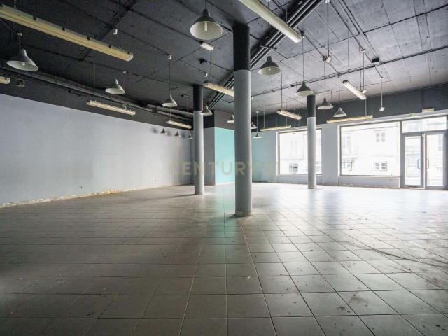 Loja alugar em Núcleo Urbano Histórico de Oeiras, Oeiras