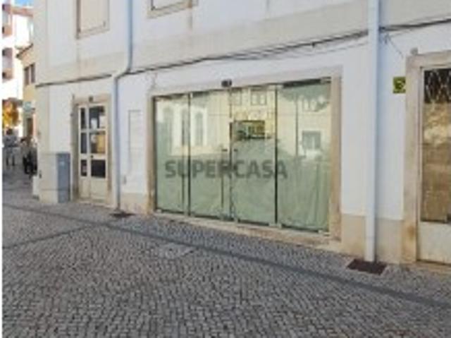 Armazém venda em Ourém, Santarém
