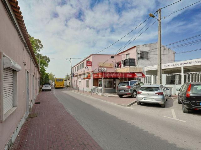 Loja alugar em Quinta da Salema, Almada