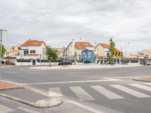 Loja alugar em Almada, Setúbal