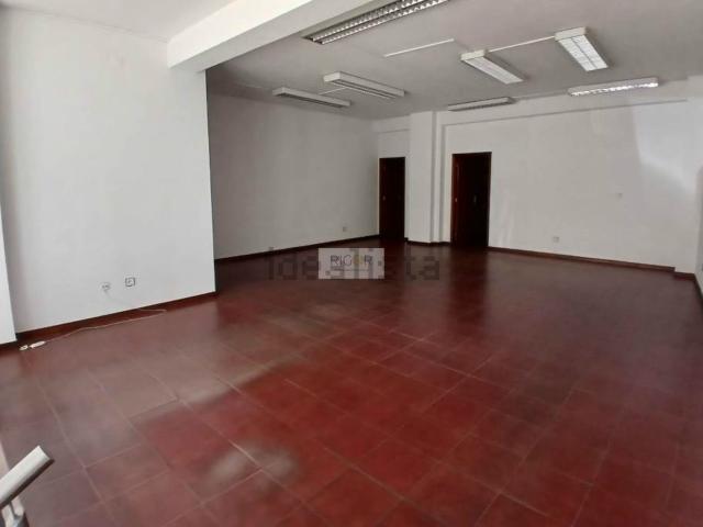 Loja alugar em Maia, Gueifães