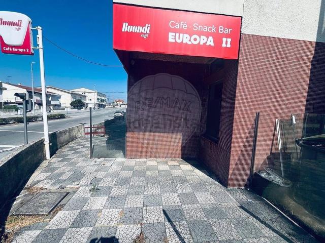Loja alugar em Maia, Gueifães