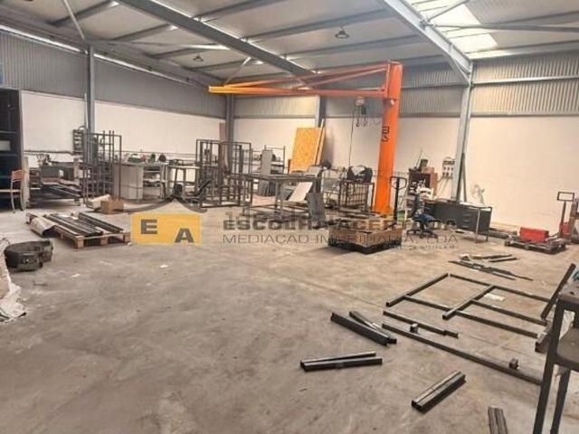 Armazém venda em Brandinhães, Cidade da Maia