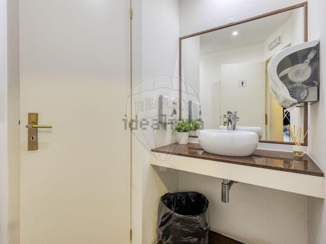 Armazém alugar em Maia, Gueifães