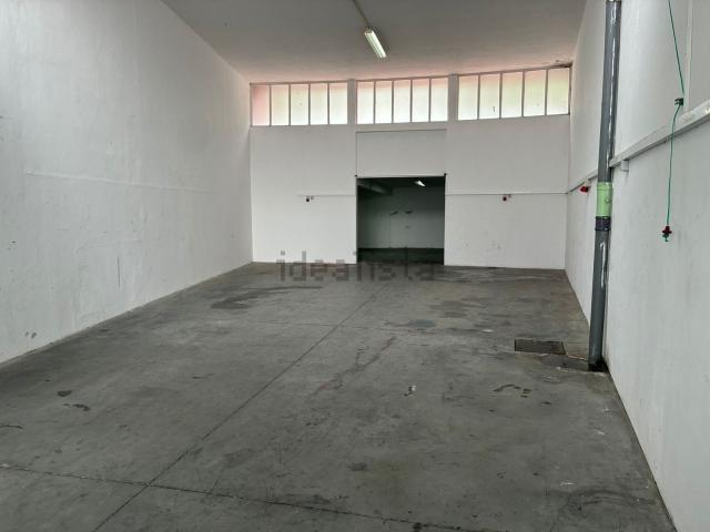 Armazém alugar em Maia, Gueifães