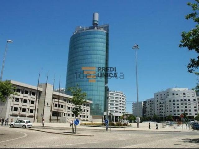 Ponto Comercial alugar em Maia, Brandinhães