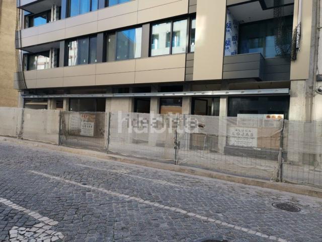Ponto Comercial alugar em Maia, Brandinhães
