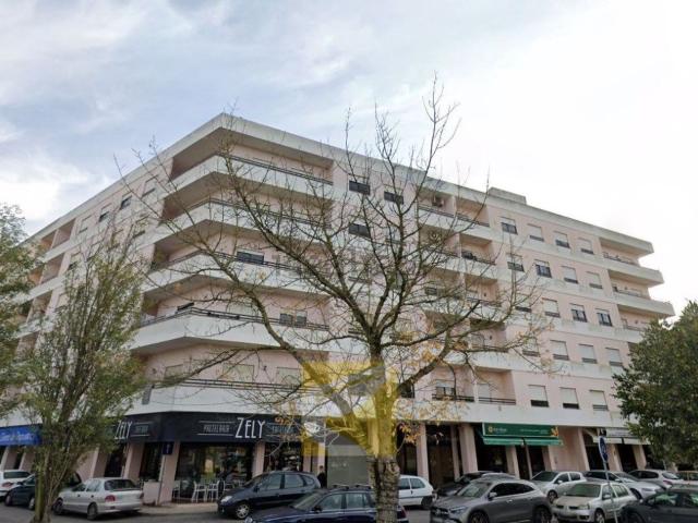 Armazém venda em Santarém