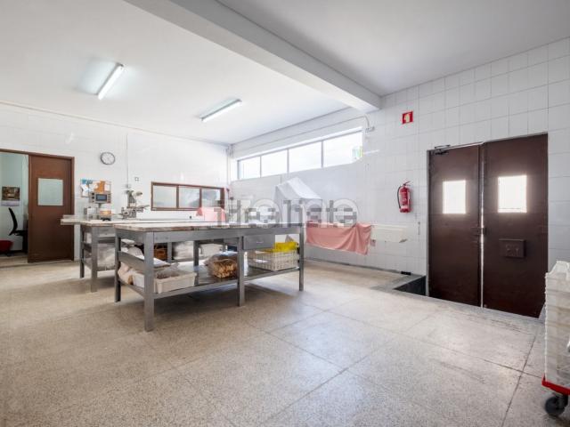 Loja alugar em Sete Caminhos, Gondomar