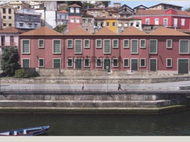Armazém venda em Vila Nova De Gaia, Porto